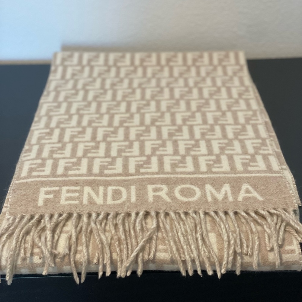 Fendi FF jacquard scarf